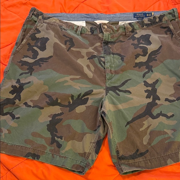 Polo by Ralph Lauren Men's Green Camouflage Shorts - Picture 1 of 16